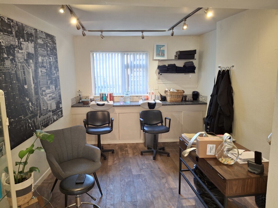 23-23A High St, Market Harborough to rent Interior Photo- Image 1 of 4