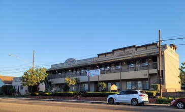 220 E Clark Ave, Santa Maria, CA for rent Building Photo- Image 1 of 9