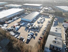 Leacroft Rd, Warrington for rent Building Photo- Image 1 of 3