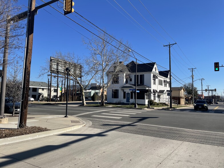 500 E Belknap St, Fort Worth, TX for rent - Building Photo - Image 1 of 18