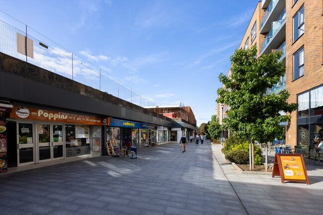 More details for London Rd, East Grinstead - Retail to Rent