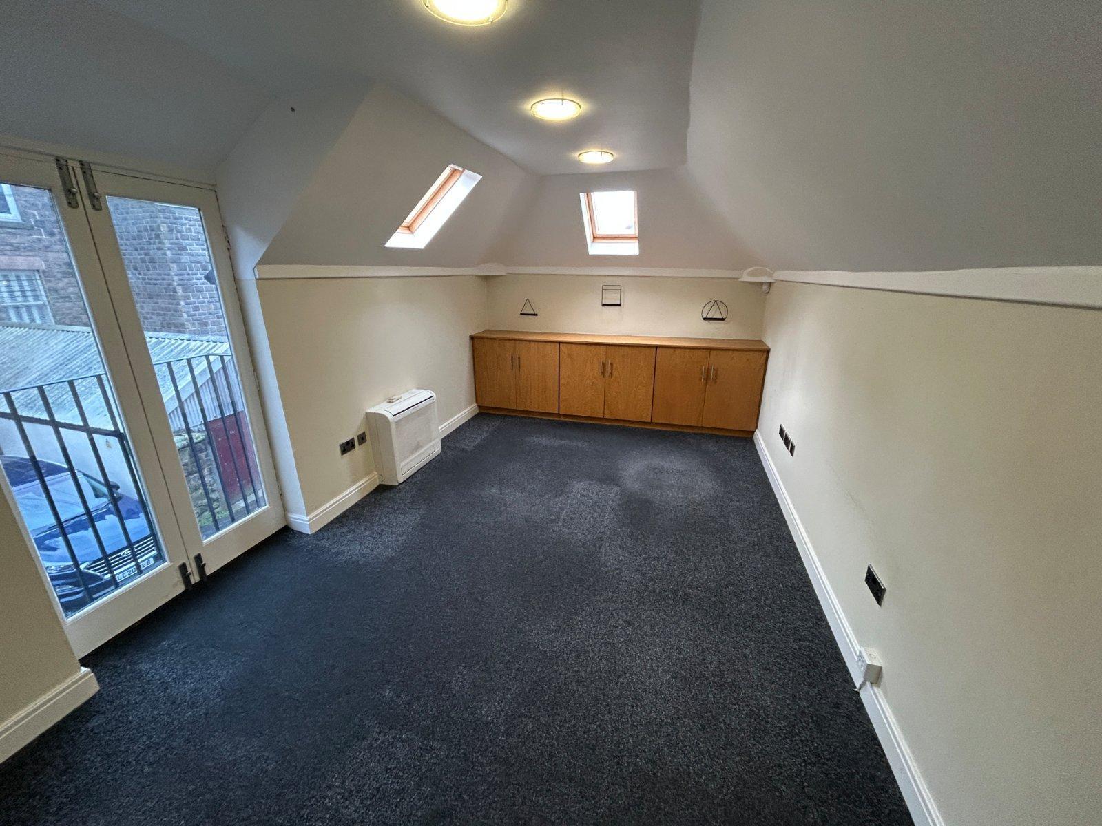 5-7 Back Granville Rd, Harrogate to rent Interior Photo- Image 1 of 2