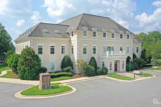 4510 Weybridge Ln, Greensboro, NC for rent Building Photo- Image 1 of 8