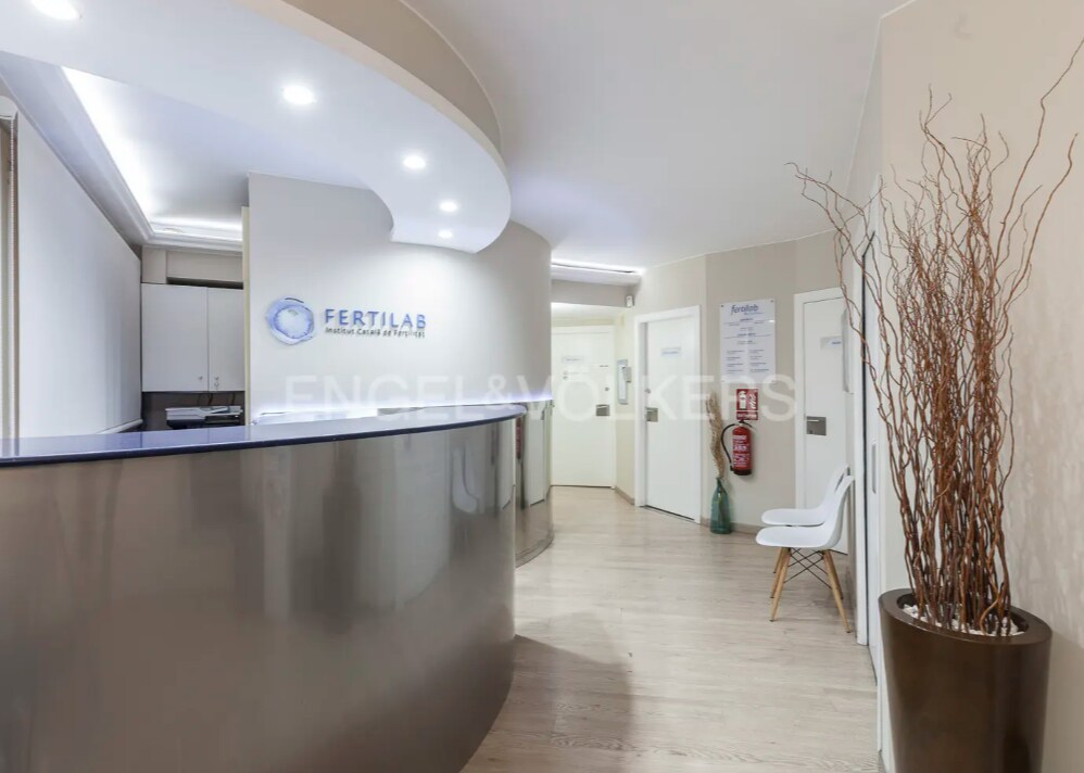 Retail in Barcelona, Barcelona to rent Interior Photo- Image 1 of 13