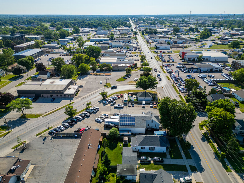 735 Ontario St, Sarnia, ON for sale - Building Photo - Image 3 of 13