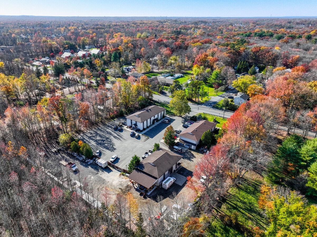 18101816 Englishtown Rd, Old Bridge 08857 UK