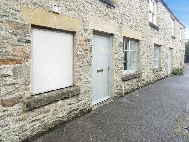 More details for 2 Kelberdale Court, Leyburn - Retail to Rent