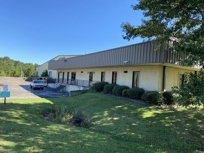 200 E Parker Dr, Booneville, MS for rent - Building Photo - Image 3 of 15