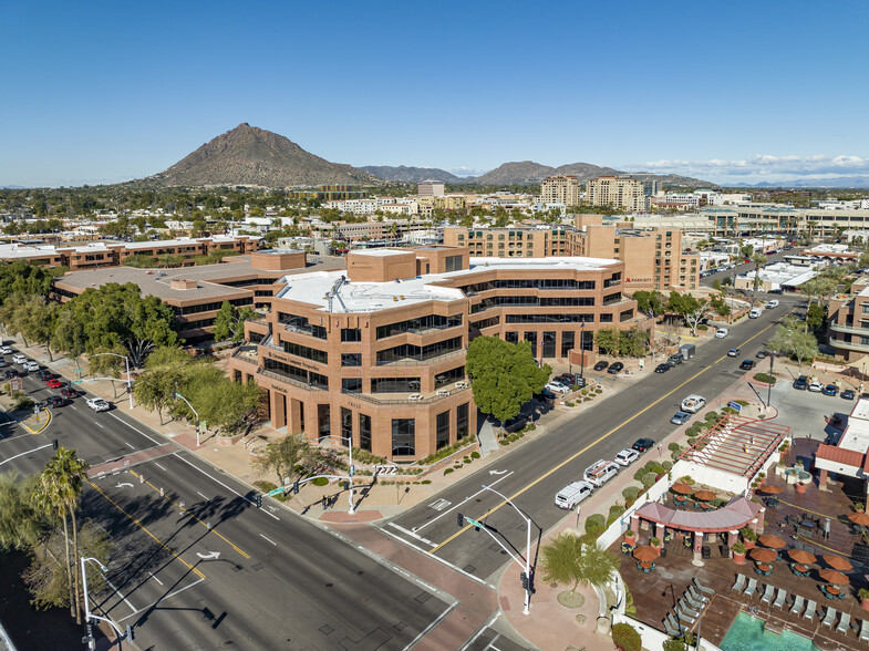 7272 E Indian School Rd, Scottsdale, AZ for rent - Building Photo - Image 3 of 7