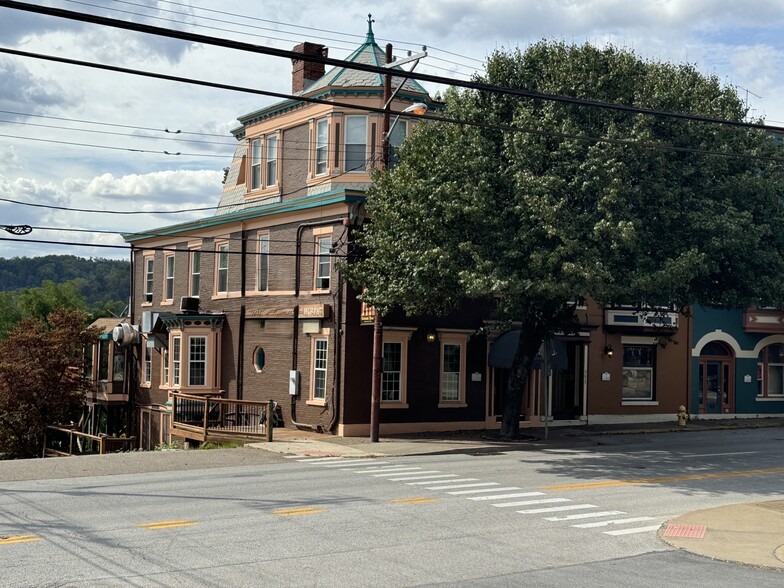 751-753 Main St, Wheeling, WV for rent - Building Photo - Image 1 of 23