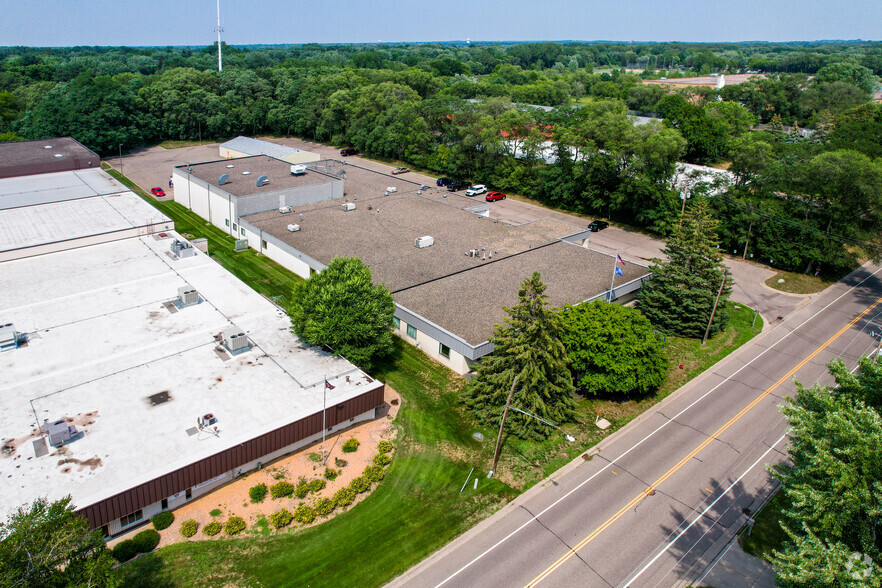 1607 9th St, White Bear Lake, MN for rent - Aerial - Image 3 of 13