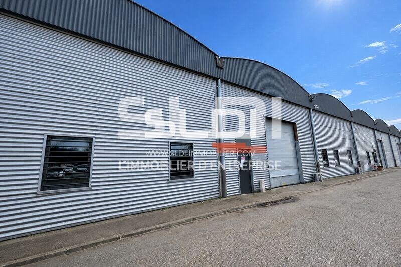 9 Rue Du Dauphiné, Saint-Priest to rent Building Photo- Image 1 of 20