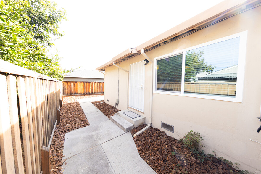 2178 Monticello Ave, San Jose, CA for sale - Building Photo - Image 2 of 23