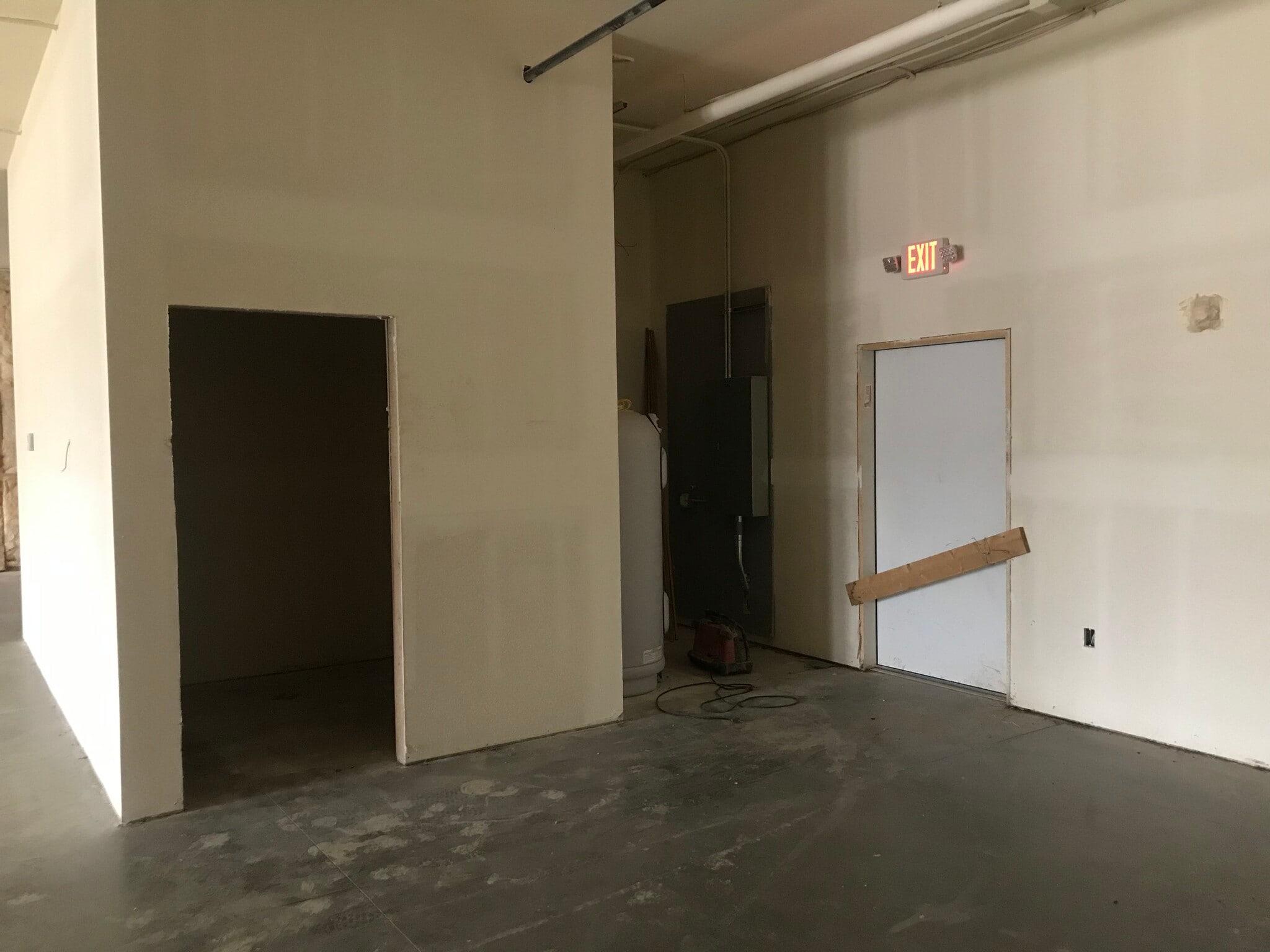 544 Century Rd, Rapid City, SD to rent Interior Photo- Image 1 of 16