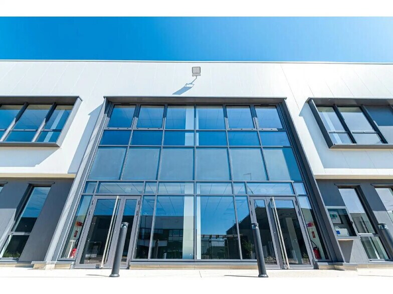 Light Industrial in Saint-Priest to rent - Building Photo - Image 3 of 22