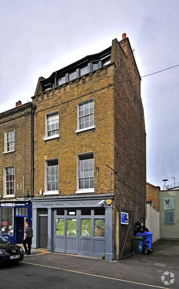 124 Bermondsey St, London for sale - Primary Photo - Image 1 of 4