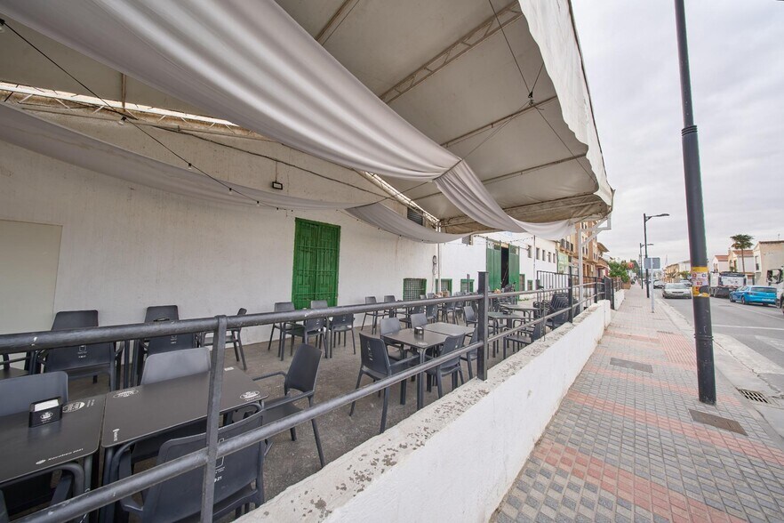 Carretera de la Fuente Vaqueros, 101, Chauchina, Granada for sale - Building Photo - Image 3 of 17