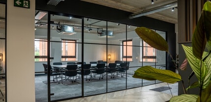 Exchange St, Stockport to rent Interior Photo- Image 2 of 5