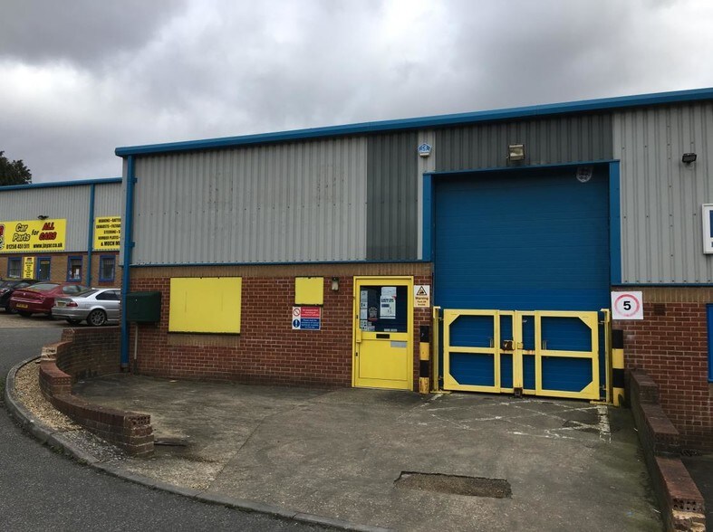 Uplands Way, Blandford Forum for sale - Building Photo - Image 1 of 1