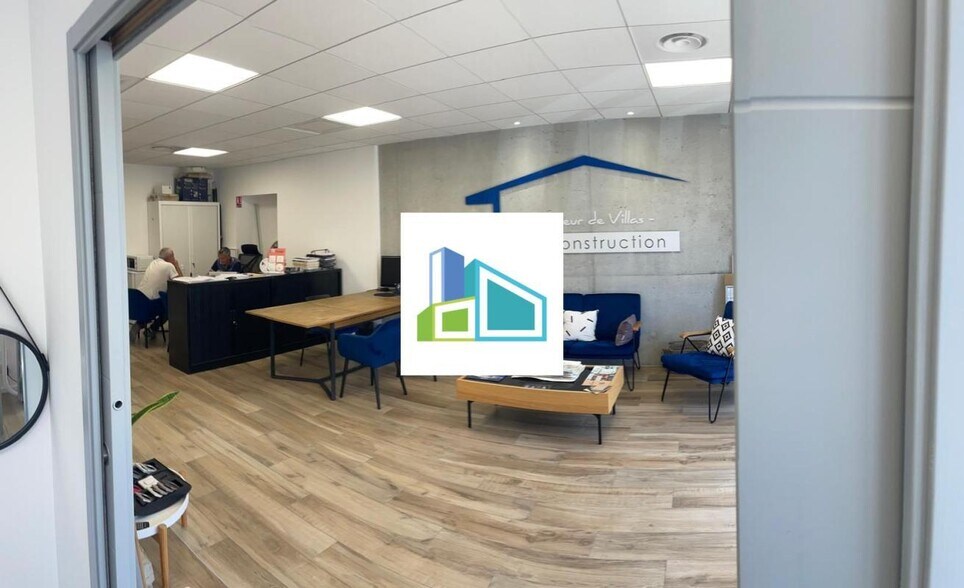 Office in Aubagne to rent - Interior Photo - Image 3 of 5