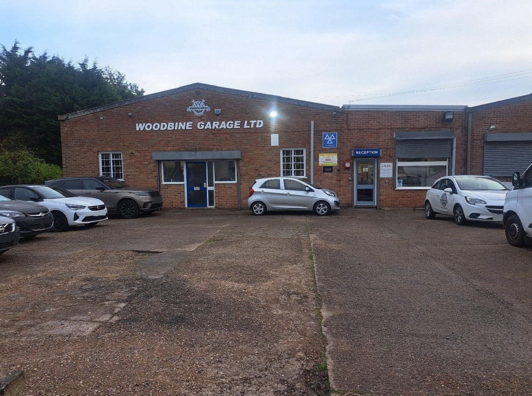 402 Sinfin Ln, Derby for sale Building Photo- Image 1 of 1