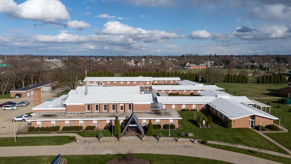 2812 Harvard Ave NW, Canton, OH for sale - Building Photo - Image 1 of 36