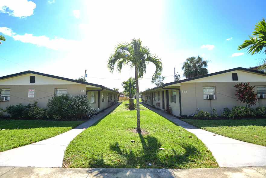 100 W Aztec Ave, Clewiston, FL for sale - Building Photo - Image 3 of 18