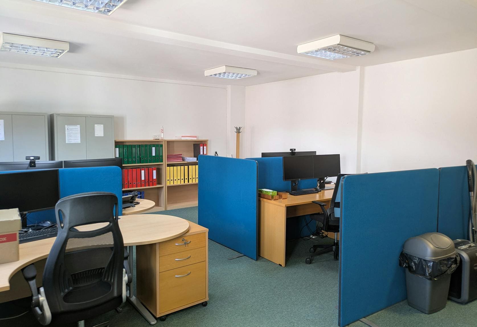 Guildford Rd, Chobham to rent Interior Photo- Image 1 of 4
