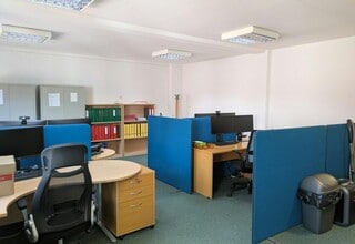 Guildford Rd, Chobham to rent Interior Photo- Image 1 of 4