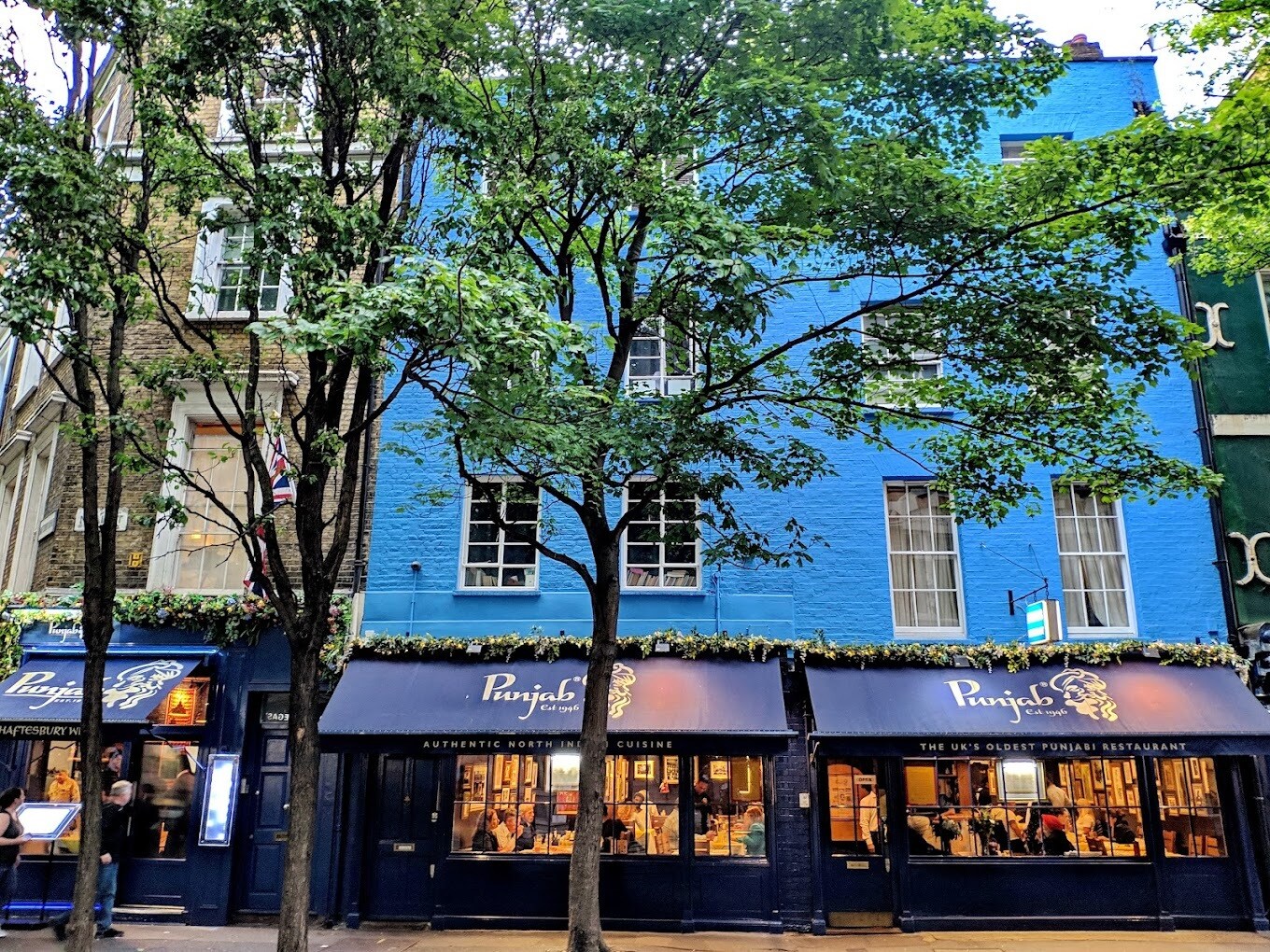 190 Shaftesbury Ave, London for sale Primary Photo- Image 1 of 1