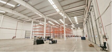 Industrial in San Fernando de Henares, Madrid to rent Interior Photo- Image 2 of 3