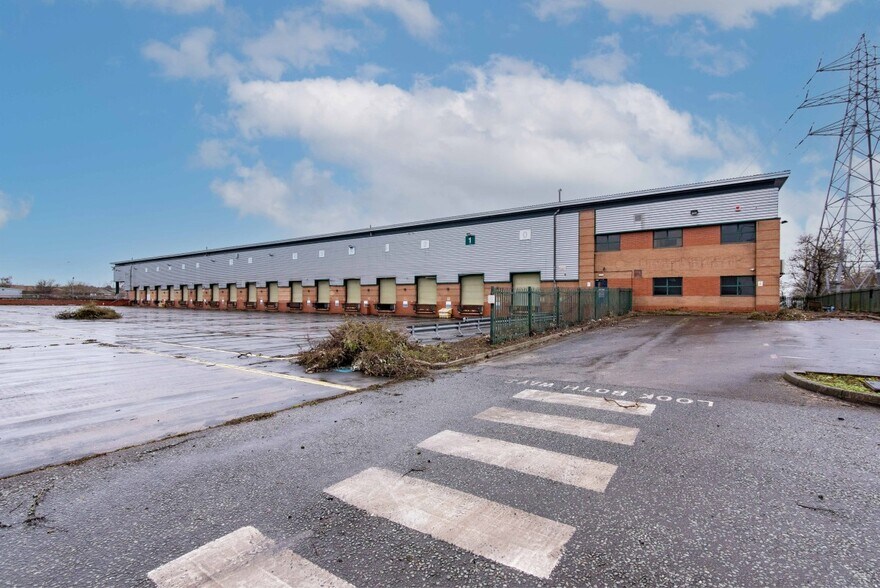 Riverside Business Park portfolio of 2 properties for sale on LoopNet.co.uk - Building Photo - Image 3 of 9