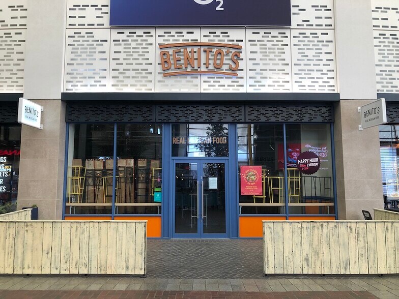 Peninsula Sq, London for sale - Building Photo - Image 1 of 1