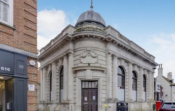 15 High St, Christchurch to rent Interior Photo- Image 1 of 8