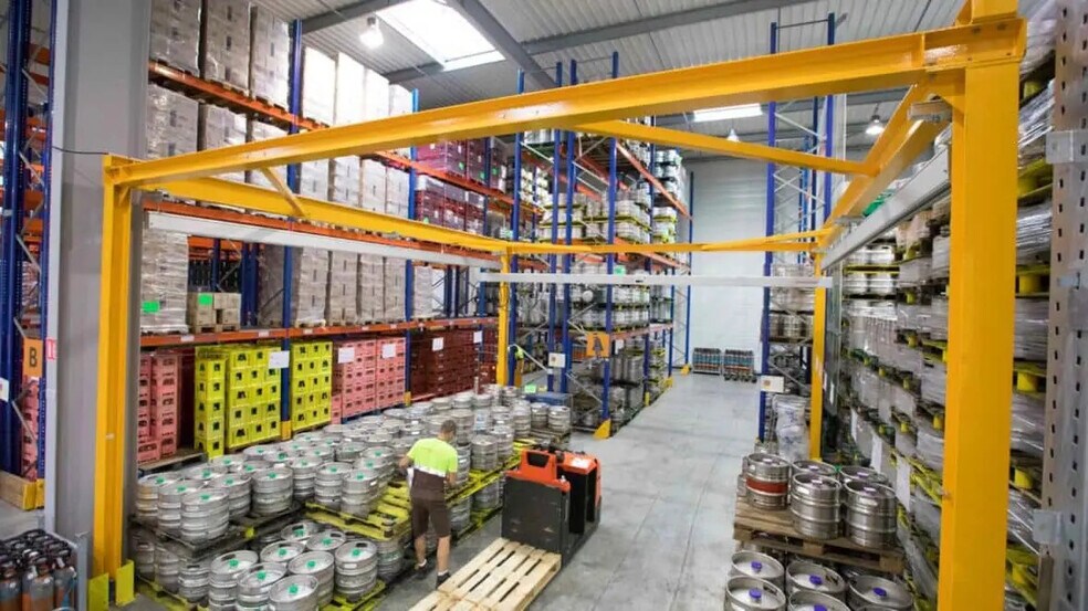 Industrial in Gennevilliers to rent - Interior Photo - Image 3 of 6