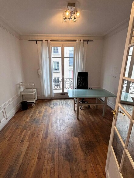 Office in Levallois-Perret to rent - Interior Photo - Image 3 of 4