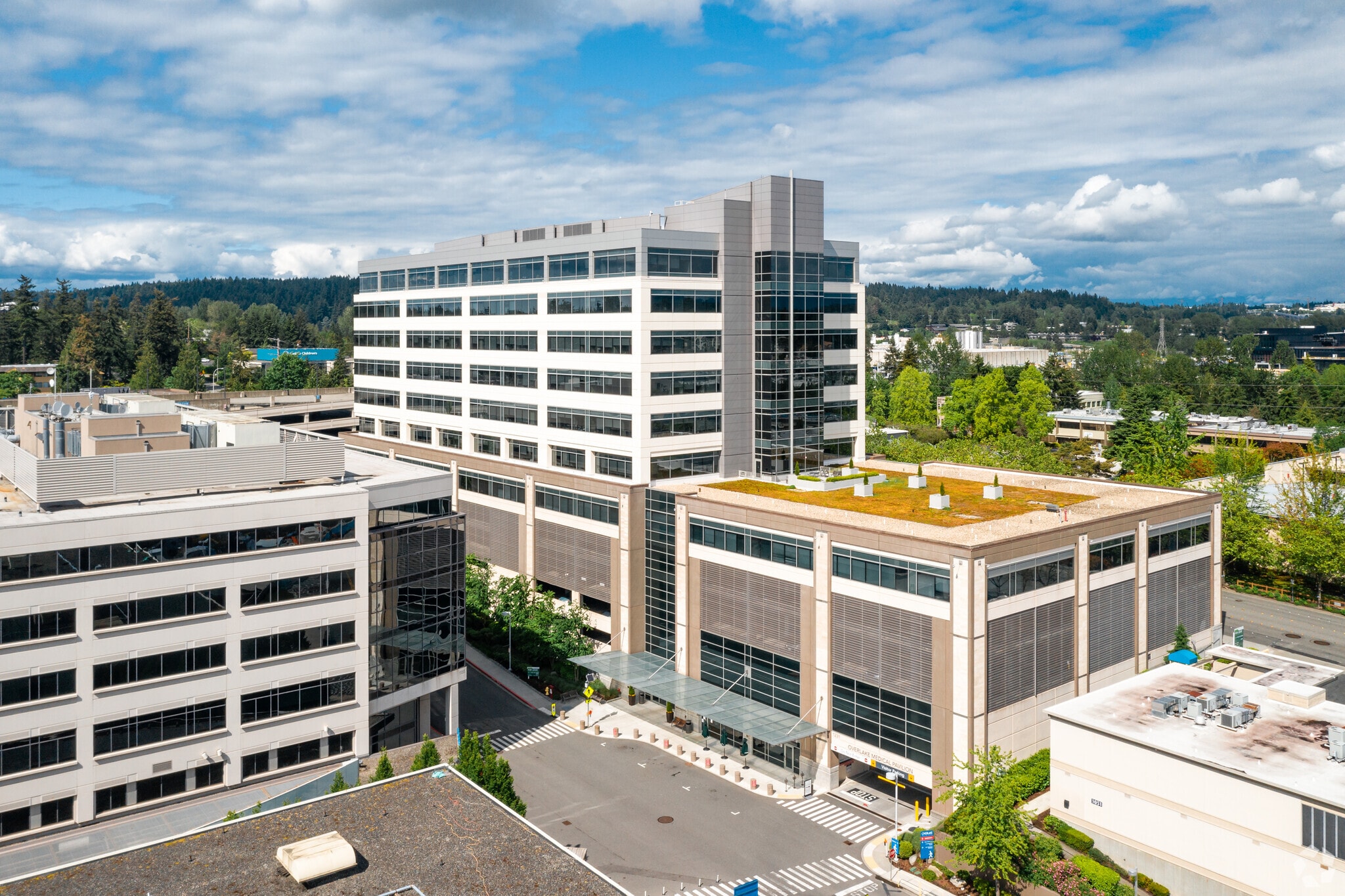 1231 116th Ave NE, Bellevue, WA to rent Building Photo- Image 1 of 7