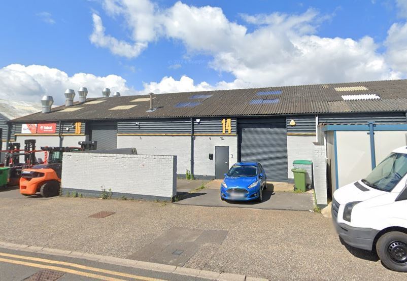 Redhills Rd, South Woodham Ferrers to rent - Building Photo - Image 3 of 9