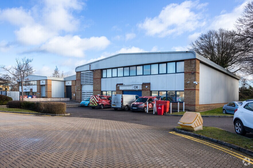 Deacon Field, Guildford for sale - Primary Photo - Image 1 of 1