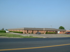 911 Highway 84, Caruthersville, MO for rent Building Photo- Image 2 of 2