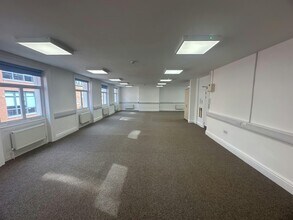 21 York Pl, Leeds to rent Interior Photo- Image 2 of 4