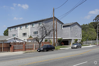 7359 Kester Ave, Van Nuys, CA for sale Primary Photo- Image 1 of 15