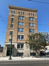 174 Spadina Ave, Toronto, ON for rent Building Photo- Image 2 of 5