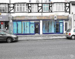 251-257 Burnt Oak Broa, Edgware to rent Primary Photo- Image 1 of 3