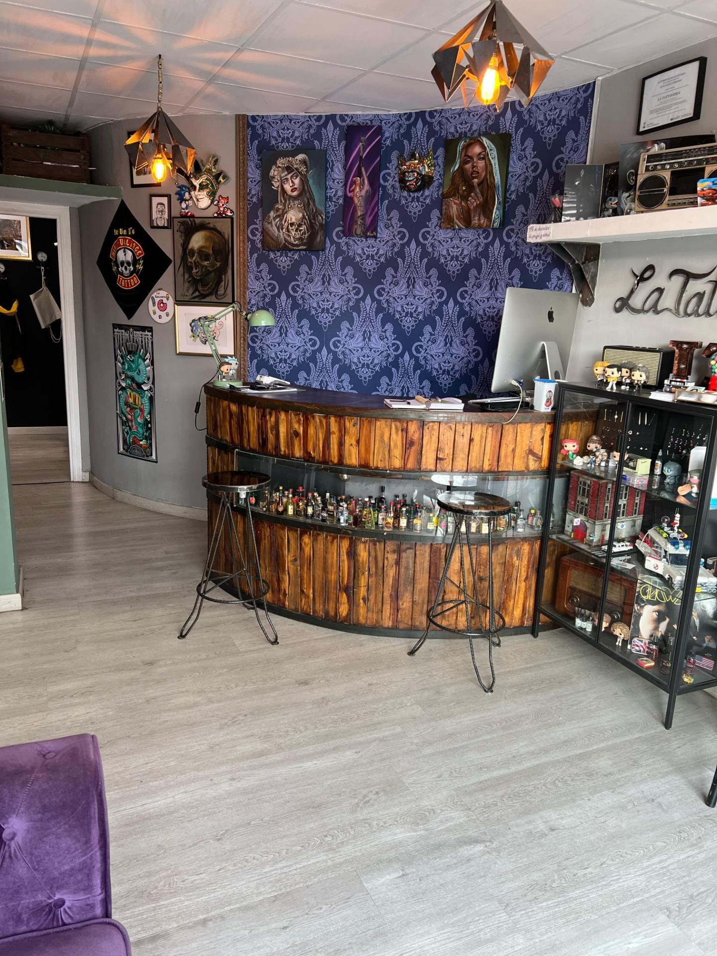 Retail in Olesa de Montserrat, Barcelona to rent Interior Photo- Image 1 of 10