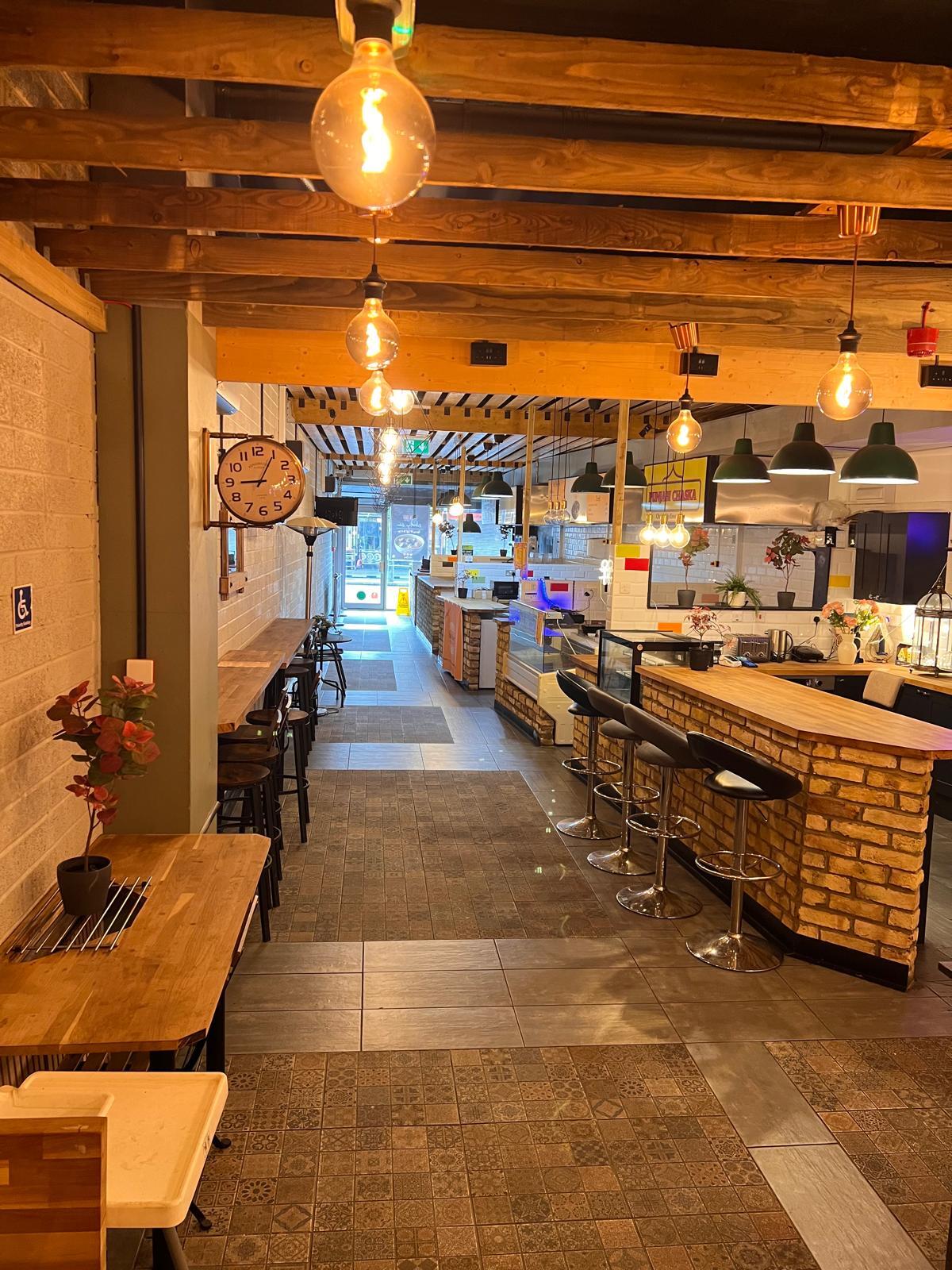 32 High St, Hounslow to rent Interior Photo- Image 1 of 3