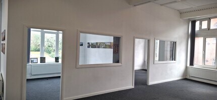 St. Georges Rd, Bolton to rent Interior Photo- Image 2 of 4