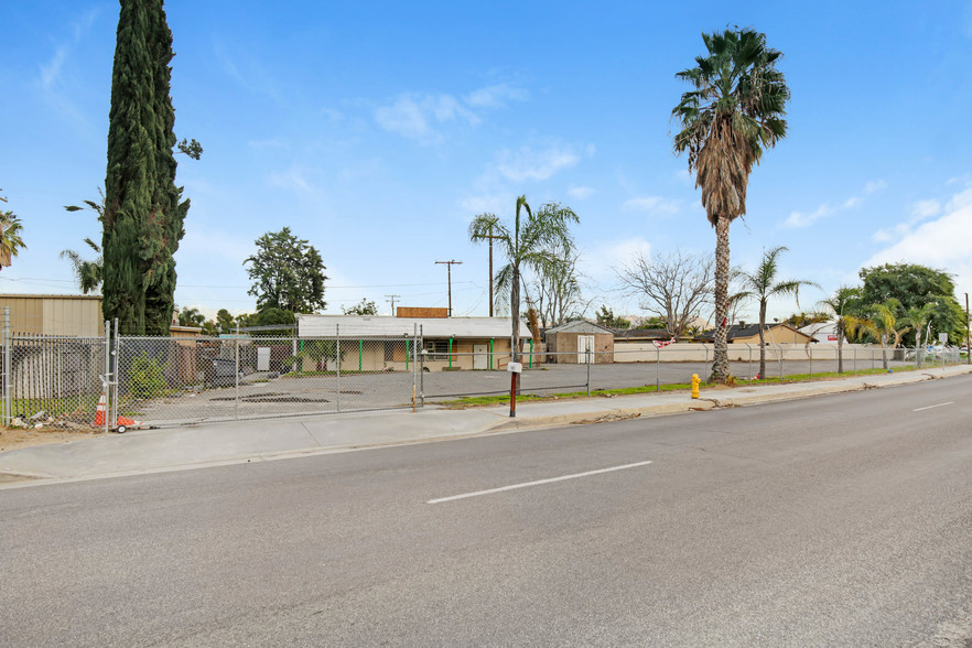 11923 Cedar Ave, Bloomington, CA for sale - Building Photo - Image 1 of 1