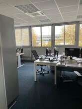 Light Industrial in Trappes for sale Interior Photo- Image 2 of 4