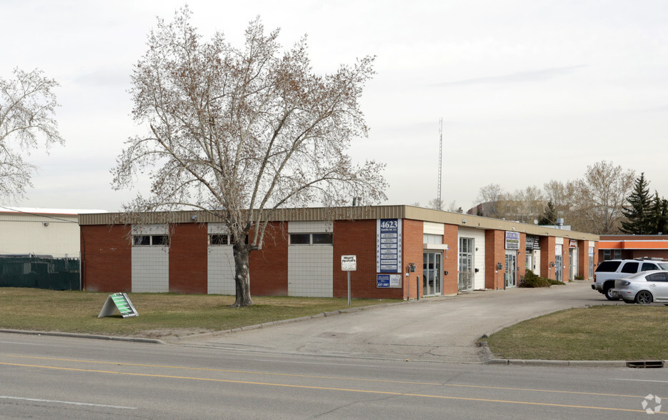 4623 Manilla Rd SE, Calgary, AB for rent - Building Photo - Image 3 of 10